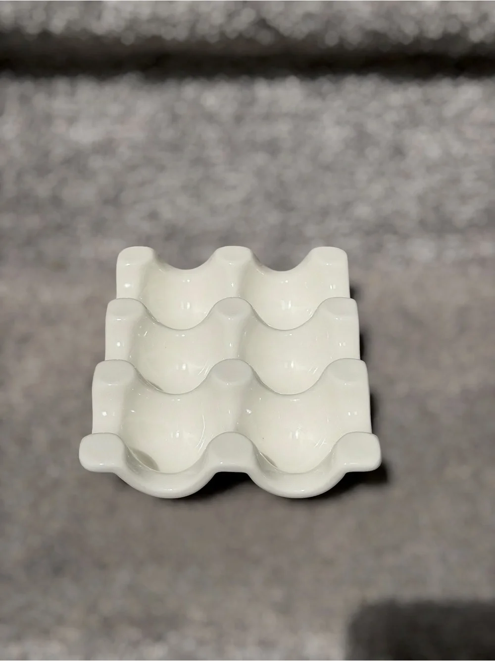 Fishs Eddy Farmers Market 6 Egg Tray White Ceramic Cottagecore Kitchen Farmhouse